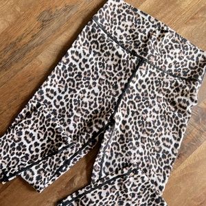 Leopard Brilliant Scrunchy What Hi-Rise 7/8 24"